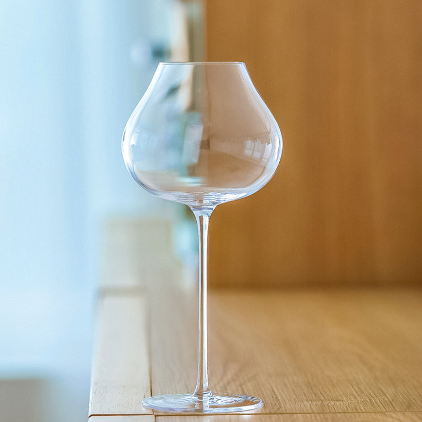 Elevate Your Drinking Experience with Our Japanese Style Crystal Elegant Drinking Glass Goblet